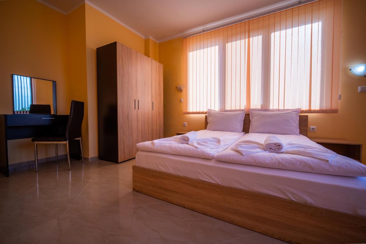 Stefaniya Apartments Sozopol Esterno foto