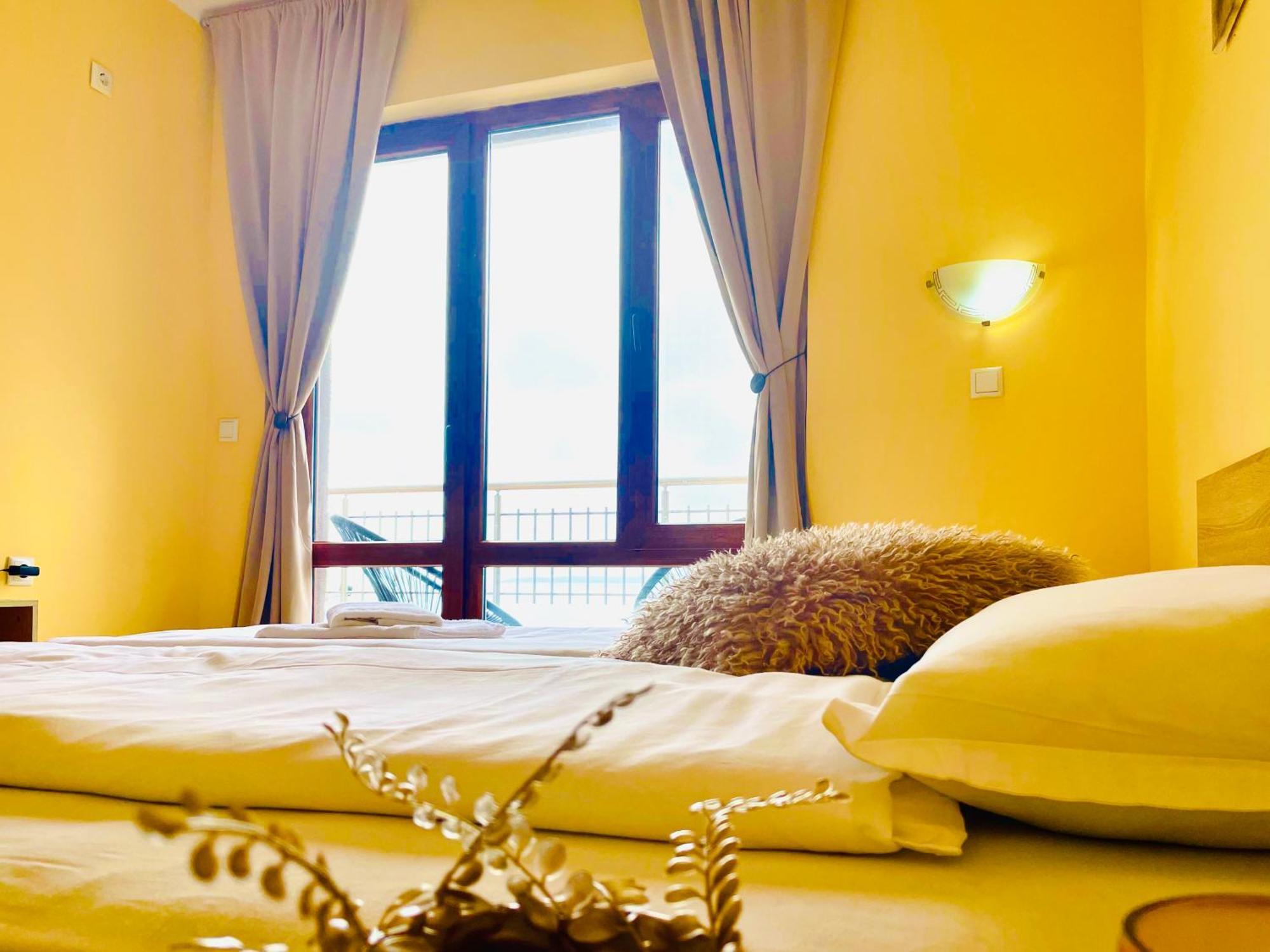 Stefaniya Apartments Sozopol Esterno foto